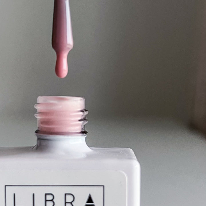 The Amazing Nude 07 - No Wipe glossy top coat HEMA/TPO free - 15ml