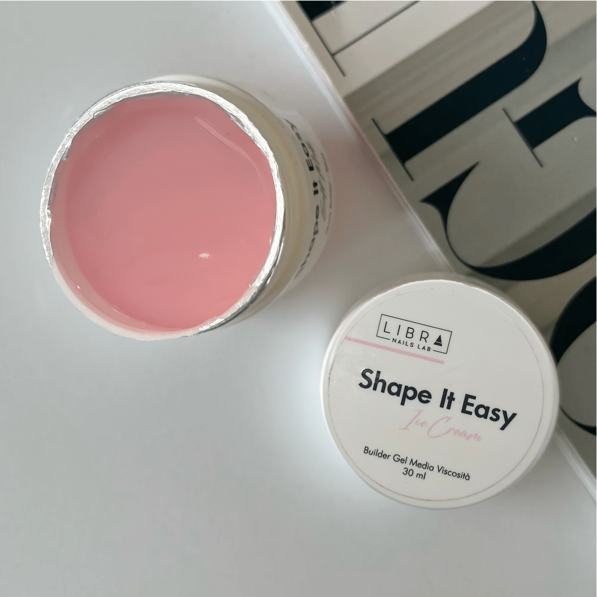 Shape It Easy - Ice Cream - Medium Viscosity Builder Gel - 30ml HEMA/TPO free