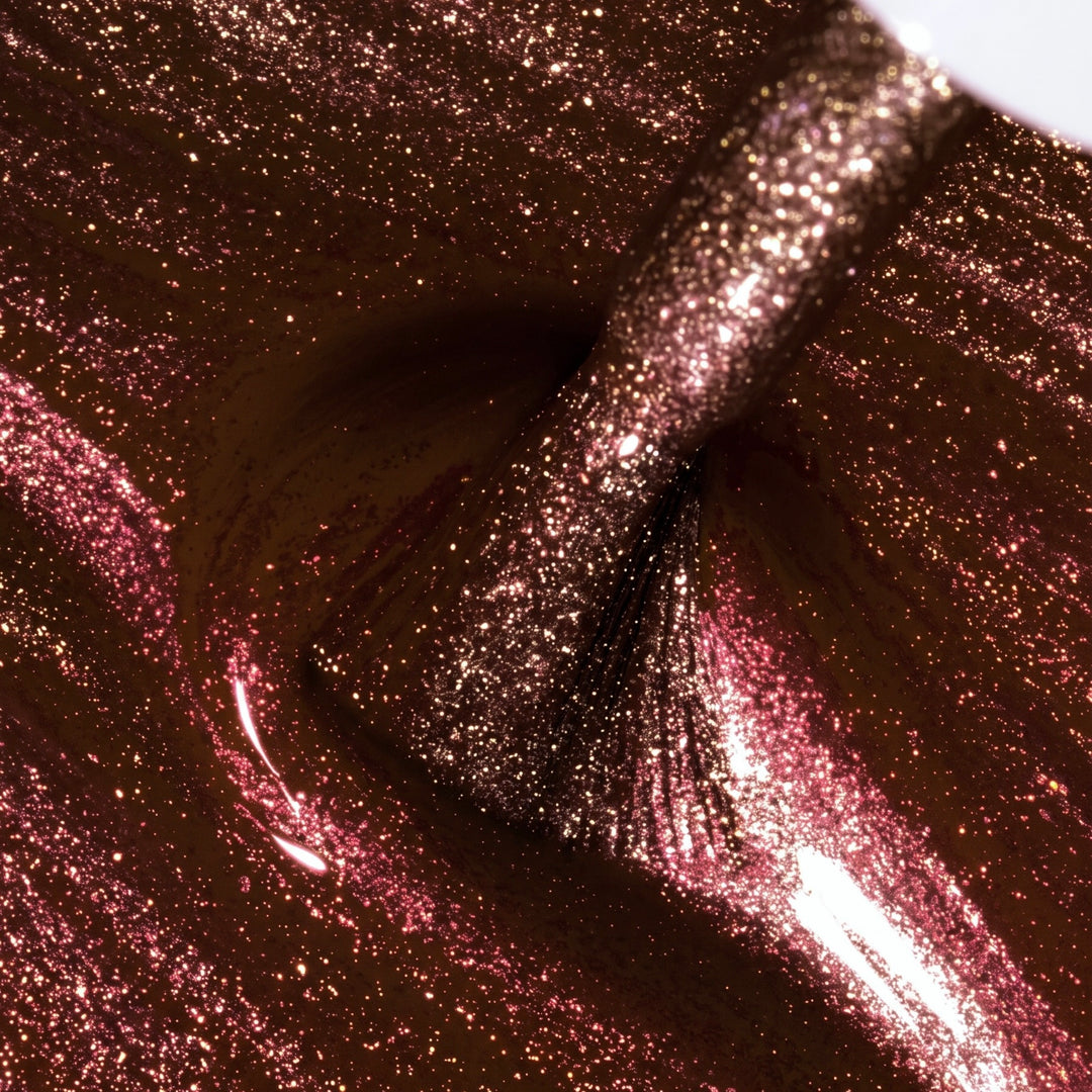 Texture du vernis Cat Eye Espresso (brun moka) – collection Late October