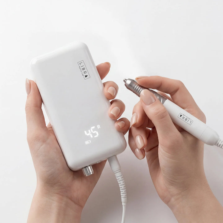 Precision 45 – Ponceuse à Ongles Professionnelle Sans Fil 45 000 tr/min
